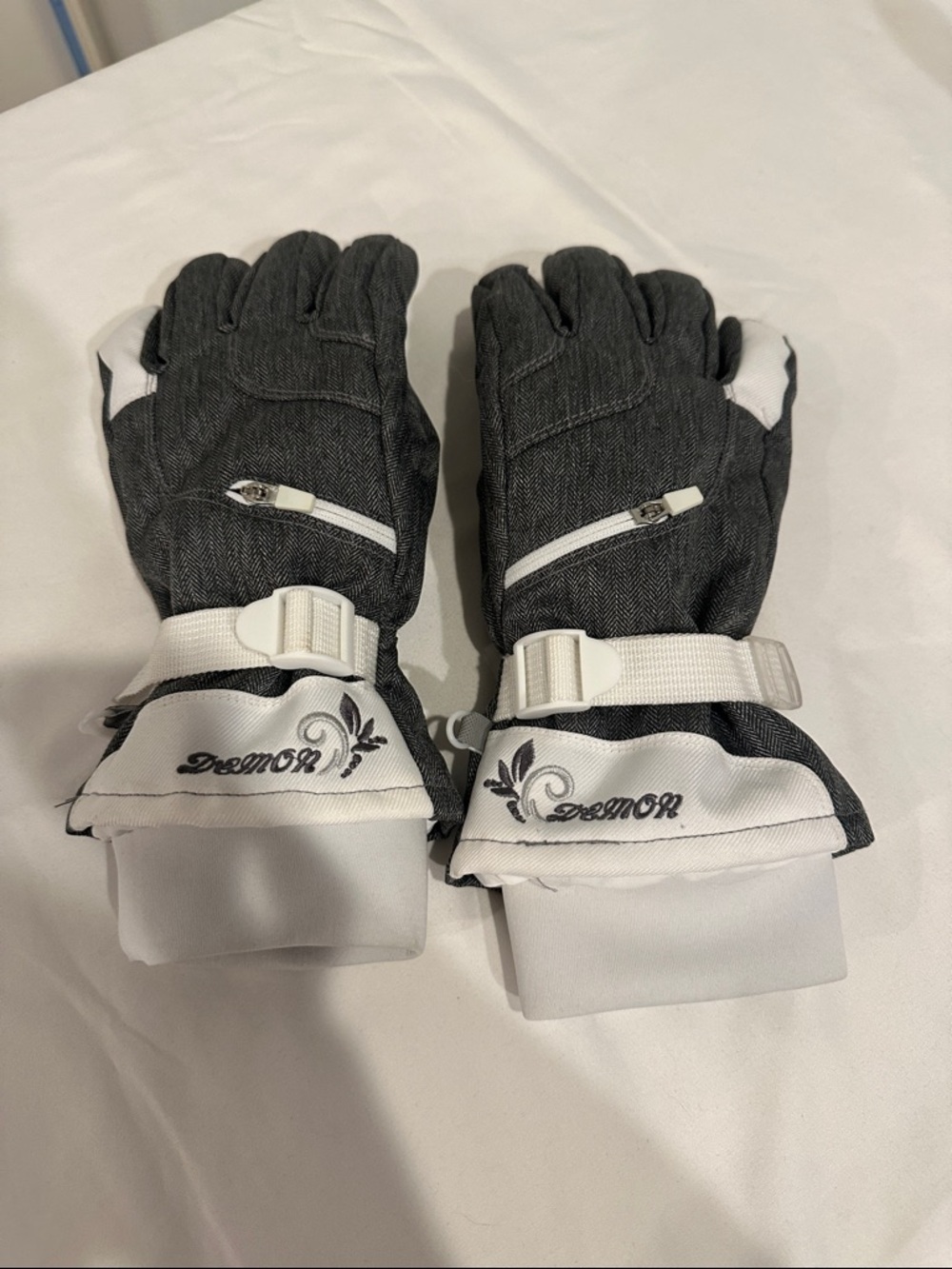 Women's Gray and White Insulated Ski Gloves
